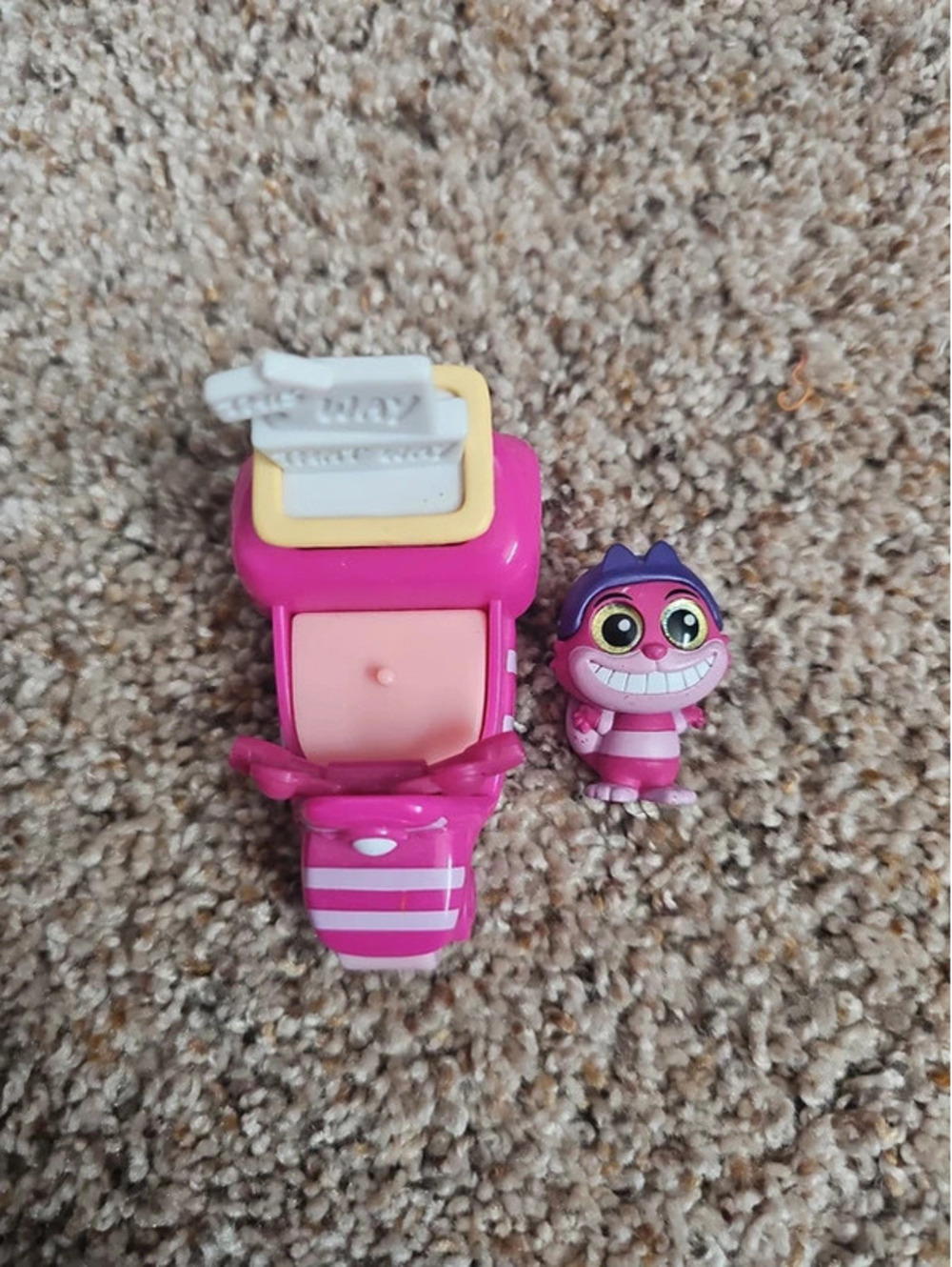 Cheshire cat Disney Doorables Let's Go Cars